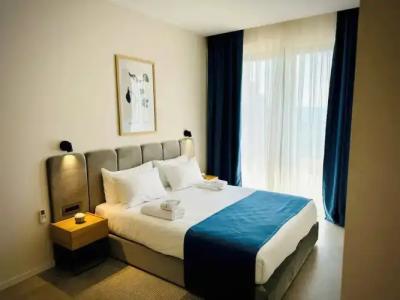 Royal Blue Resort & Residences - 118