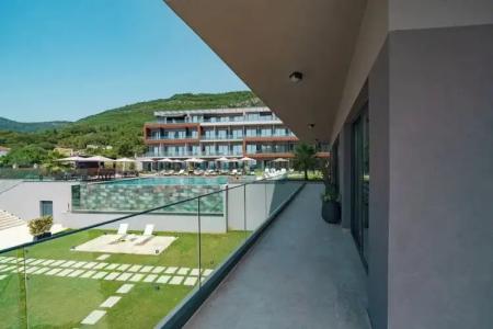 Royal Blue Resort & Residences - 125