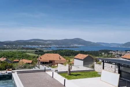 Royal Blue Resort & Residences - 172