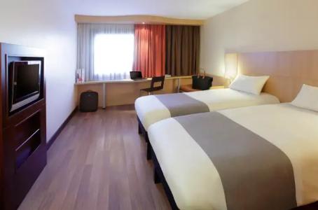 Ibis Budapest Heroes Square - 1
