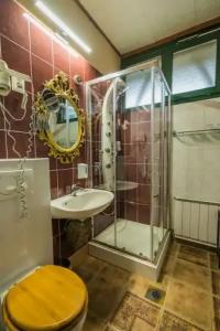 Janus Boutique & Spa - 34