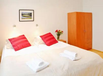 Nordurey Reykjavik Road - 1