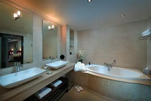 The Savoy - 15