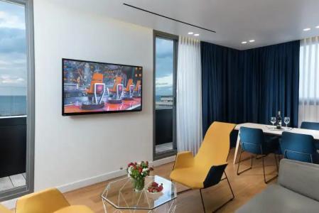 Sea Side by Zvielis - 50