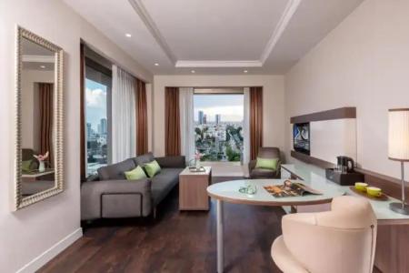 Leonardo Plaza City Tower - 105