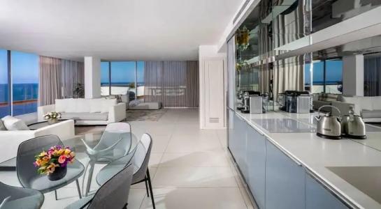 Alexander– Tel Aviv - 50