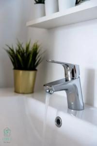 The New Port TLV - 99