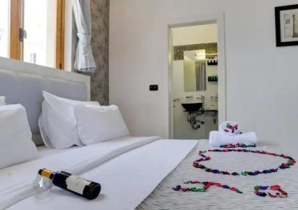 Residence Suites by Raphaels - 0