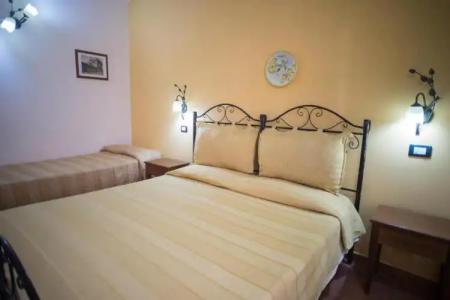 Salotto Di Athena - 22