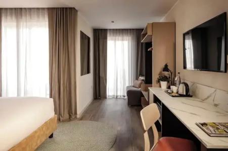 Strand Suites by Neu Collective - 56