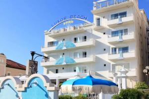 Luxor Cattolica Beach Hotel, Cattolica