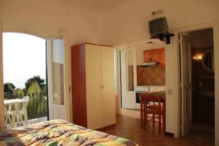 Paco Residence - 100