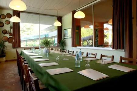 Country Club - 22