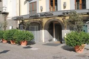 Palazzo Turchini, Naples