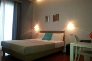 Attico Partenopeo, Naples