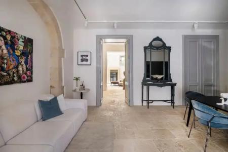 La Dépendance - 121