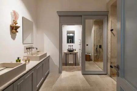 La Dépendance - 125