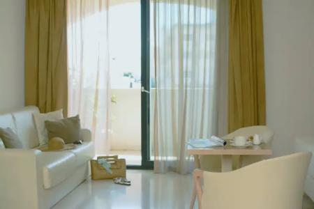 Vittoria Resort Pool & Spa - 3