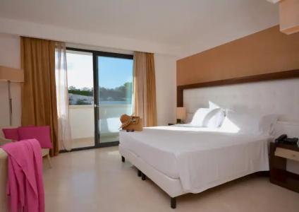 Vittoria Resort Pool & Spa - 5