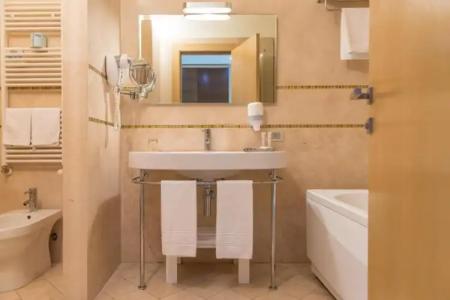 Vittoria Resort Pool & Spa - 40