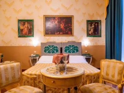 Rosetta Perugia Tapestry Collection by Hilton - 4