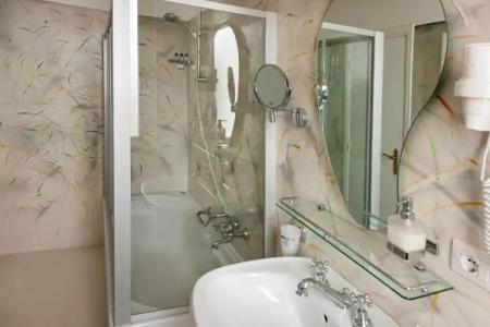 Alexander Museum Palace - 43