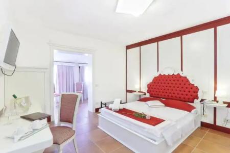 Resort Le Picchiaie - 83