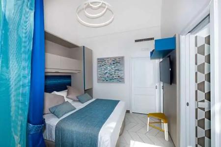 Eden Roc Suites - 392