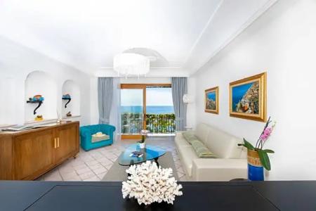 Eden Roc Suites - 264