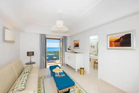 Eden Roc Suites - 194