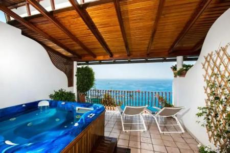 Eden Roc Suites - 340
