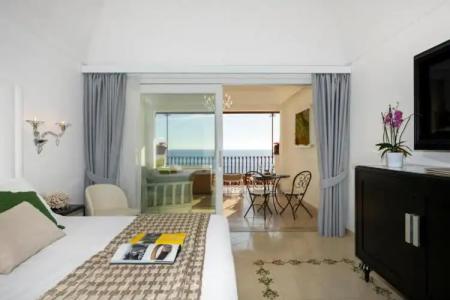 Eden Roc Suites - 320
