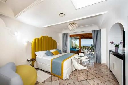 Eden Roc Suites - 300