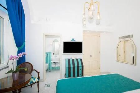 Eden Roc Suites - 549