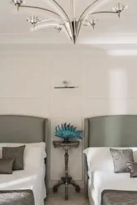 Eden Roc Suites - 113
