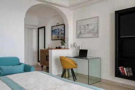 Eden Roc Suites - 122