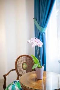 Eden Roc Suites - 428