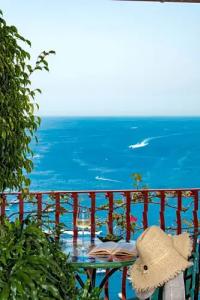 Eden Roc Suites - 301