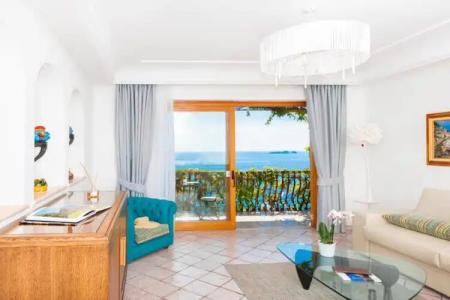 Eden Roc Suites - 183