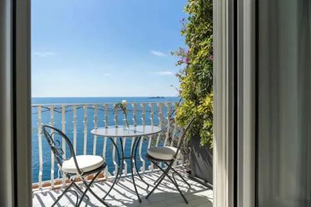 Eden Roc Suites - 464