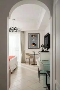 Eden Roc Suites - 98