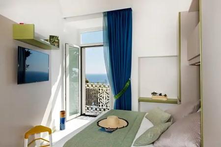 Eden Roc Suites - 389