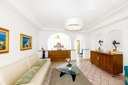 Eden Roc Suites - 131