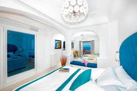 Eden Roc Suites - 146