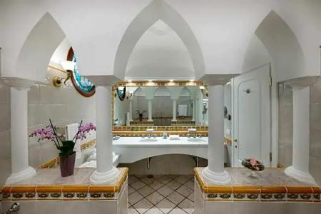 Eden Roc Suites - 294