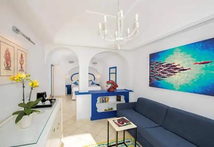 Eden Roc Suites - 257