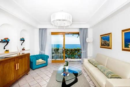 Eden Roc Suites - 147