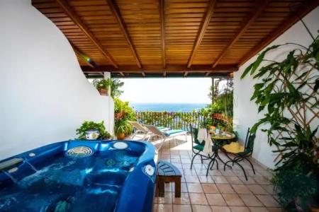 Eden Roc Suites - 341