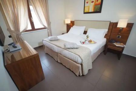 Suites & Residence - 4
