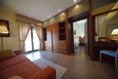 Suites & Residence - 29